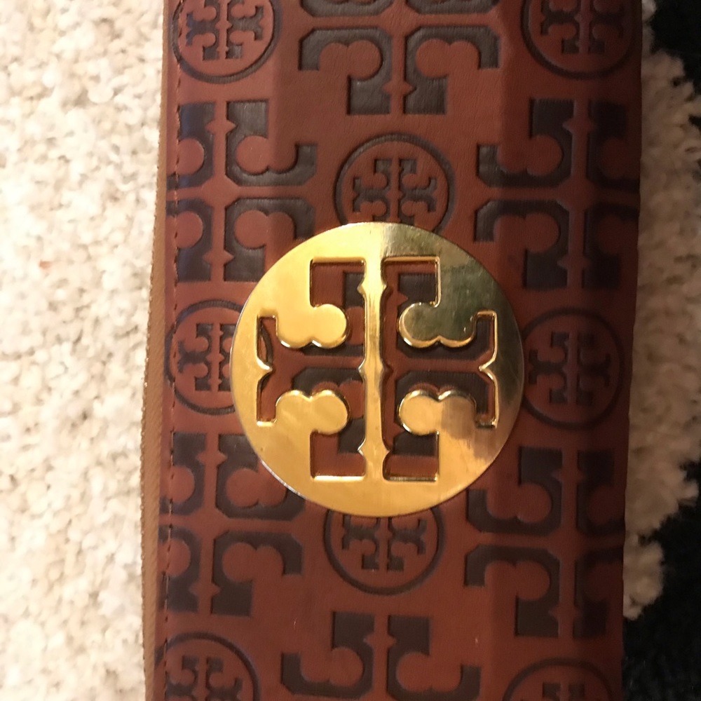 Tory Burch  Leather Wallet
